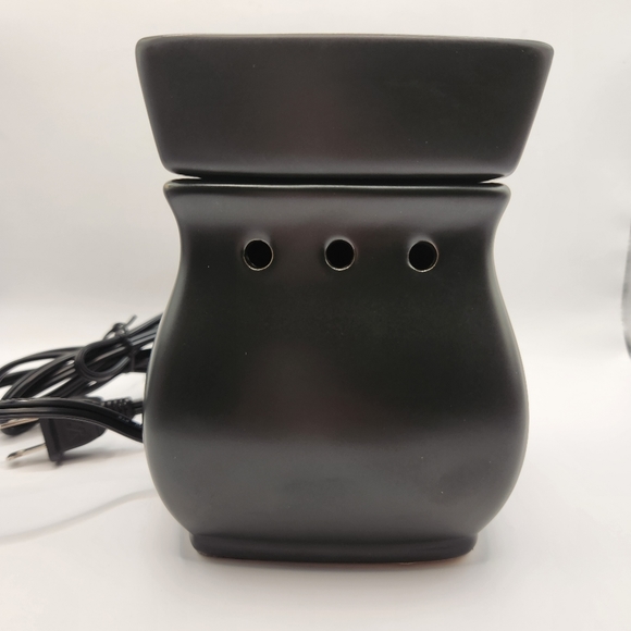 Scentsy Classic Satin Black Full Size Wax Warmer NIB - Picture 2 of 7